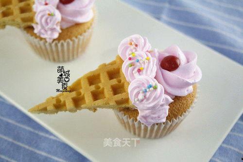 吃瓜鸭冰激凌蛋糕,吃瓜鸭冰激凌蛋糕，尽享清凉美味