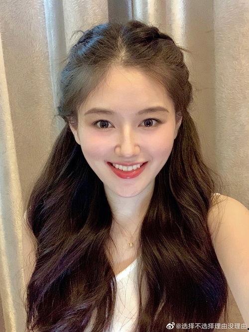 网红订婚吃瓜,吃瓜群众围观揭秘！