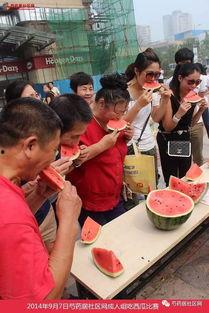 商场趣味吃瓜比赛,商场里的欢乐盛宴