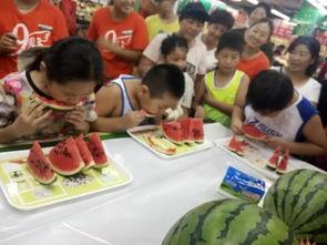 商场趣味吃瓜比赛,商场里的欢乐盛宴