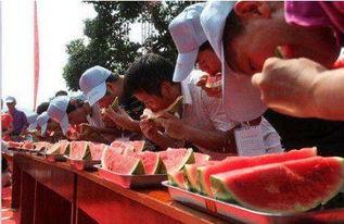 商场趣味吃瓜比赛,商场里的欢乐盛宴