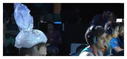 变态吃瓜图片搞笑,变态吃瓜图，笑料横生，笑不活了！