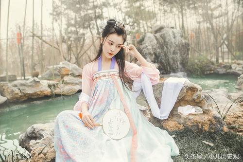 成人亲子汉服怎么穿视频,传承古韵，共赏汉服之美