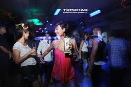 成人酒吧夜店视频,成人酒吧的激情瞬间回顾