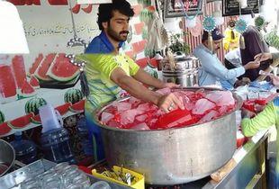 网吧街吃瓜,揭秘网络世界的酸甜苦辣