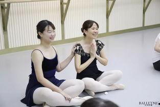 成人芭蕾开腿疼哭视频,揭秘成人芭蕾训练的艰辛与坚持