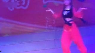 成人齐舞简单易学视频,跟随简单易学齐舞视频，快速掌握舞蹈技巧