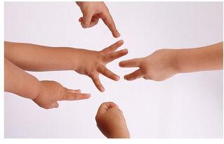 成人二指手势视频,成人视频中的隐秘语言解析